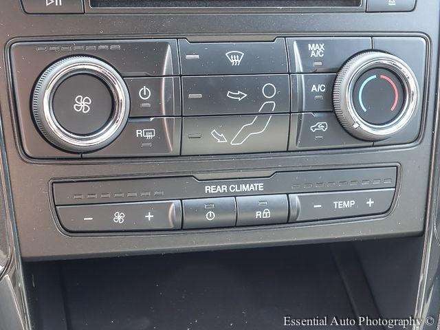 Ford Explorer 2017 photo 17